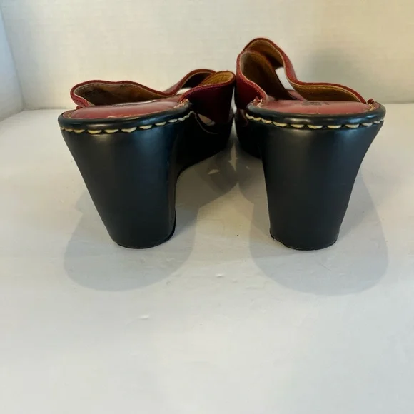 Born Red Leather Cushioned Wedge with Toe Strap Sandals Size 8 - Picture 8 of 15